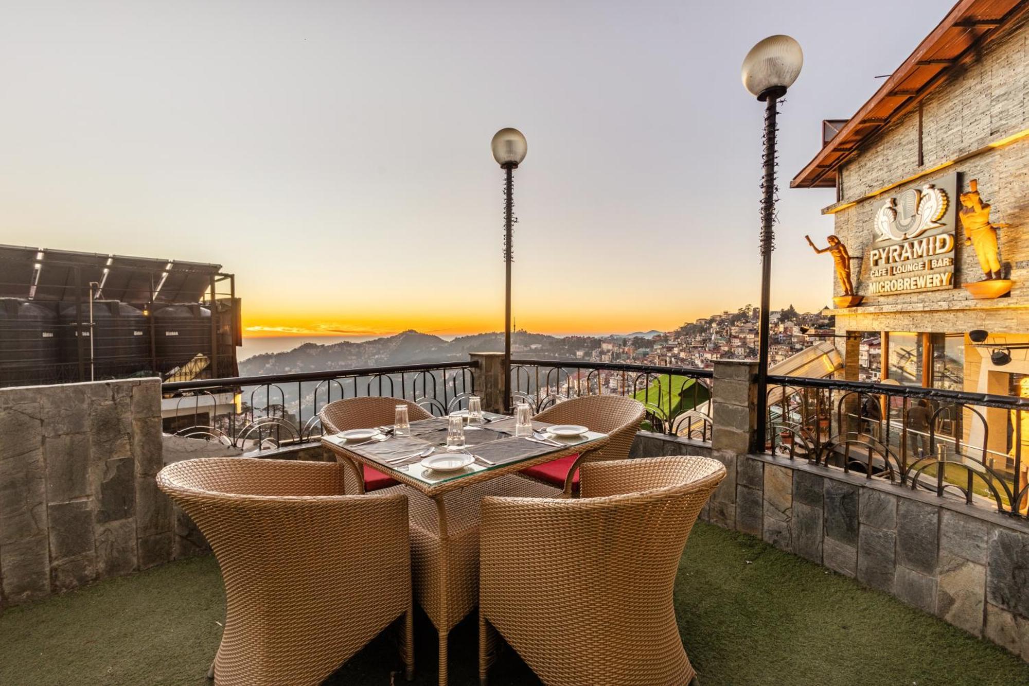 Sterling Legacy Shimla Hotel Exterior foto