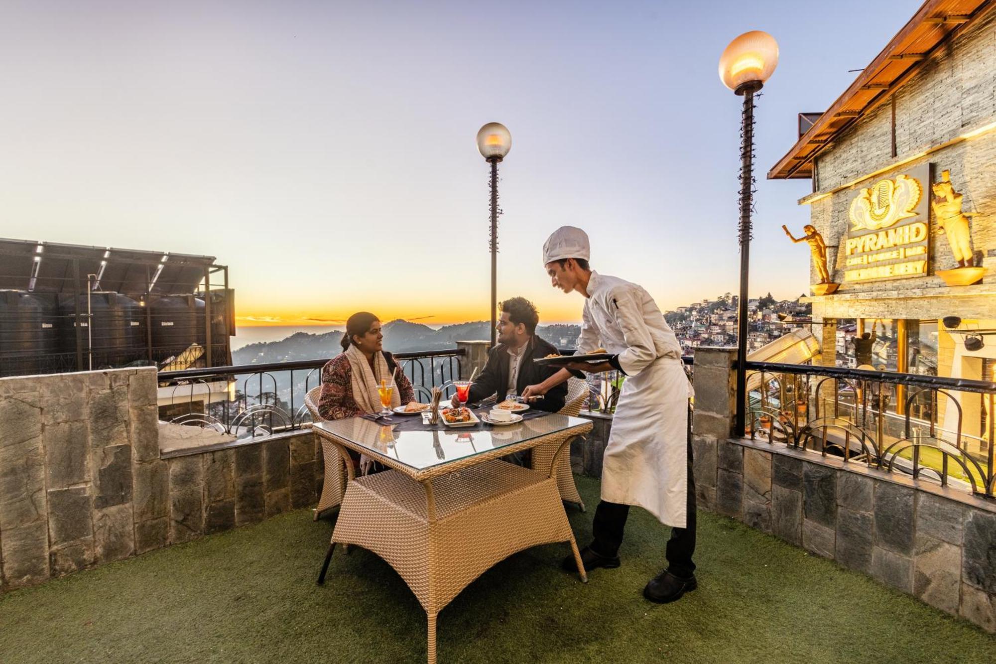 Sterling Legacy Shimla Hotel Exterior foto